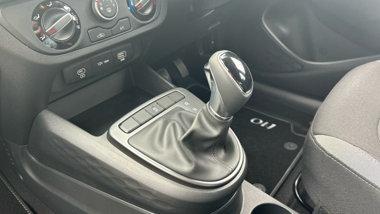 Hyundai i10 1.0 [63] Advance 5dr Auto [Nav] Petrol Hatchback